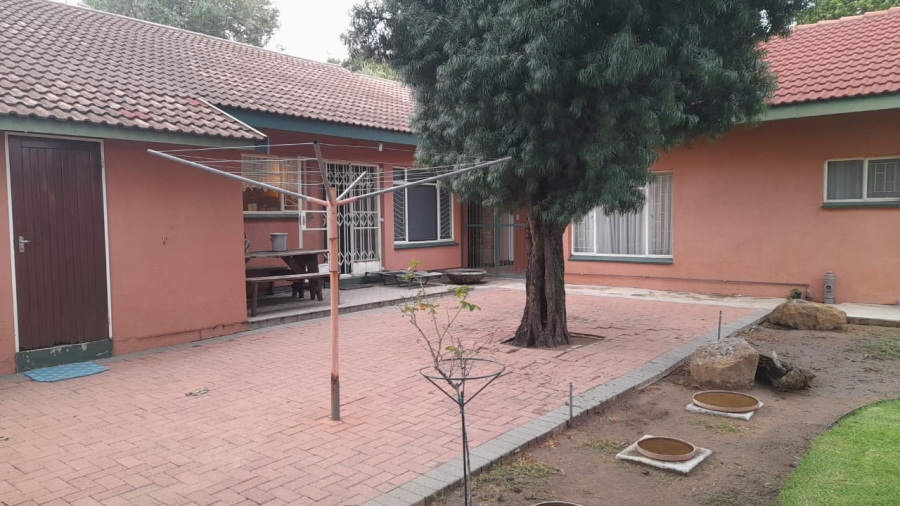 3 Bedroom Property for Sale in La Hoff North West